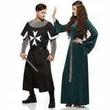 Fatos de casal cruzados e rainha medieval