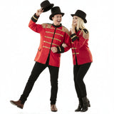 Fatos de casal Apresentador de circo e Majorette