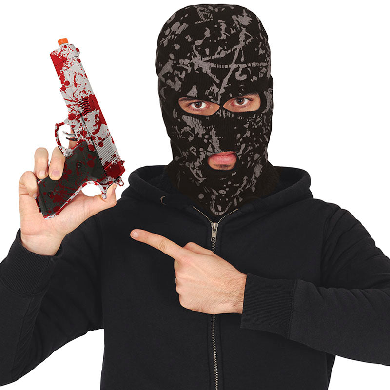 Pistola con sangre