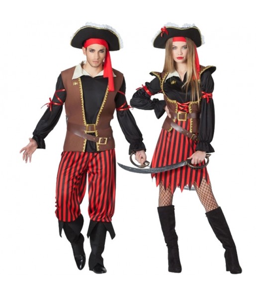 O casal capitães de pirata original e engraçado para se disfraçar com o seu parceiro
