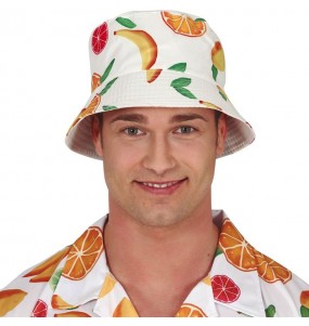 Chapéu havaiano com frutas para completar o seu disfarce