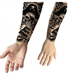 Tatuagem de pirata para completar o seu disfarce