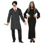 O casal Família Addams original e engraçado para se disfraçar com o seu parceiro
